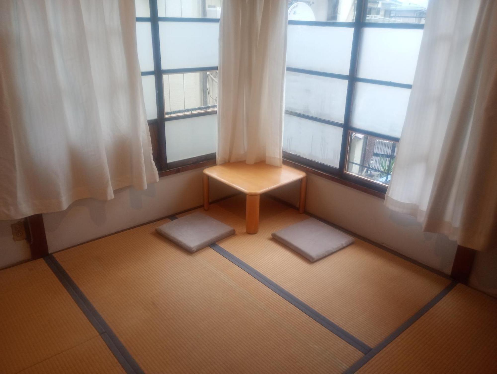 Edo Sharehouse Long Only, One Month Ostello Tokyo