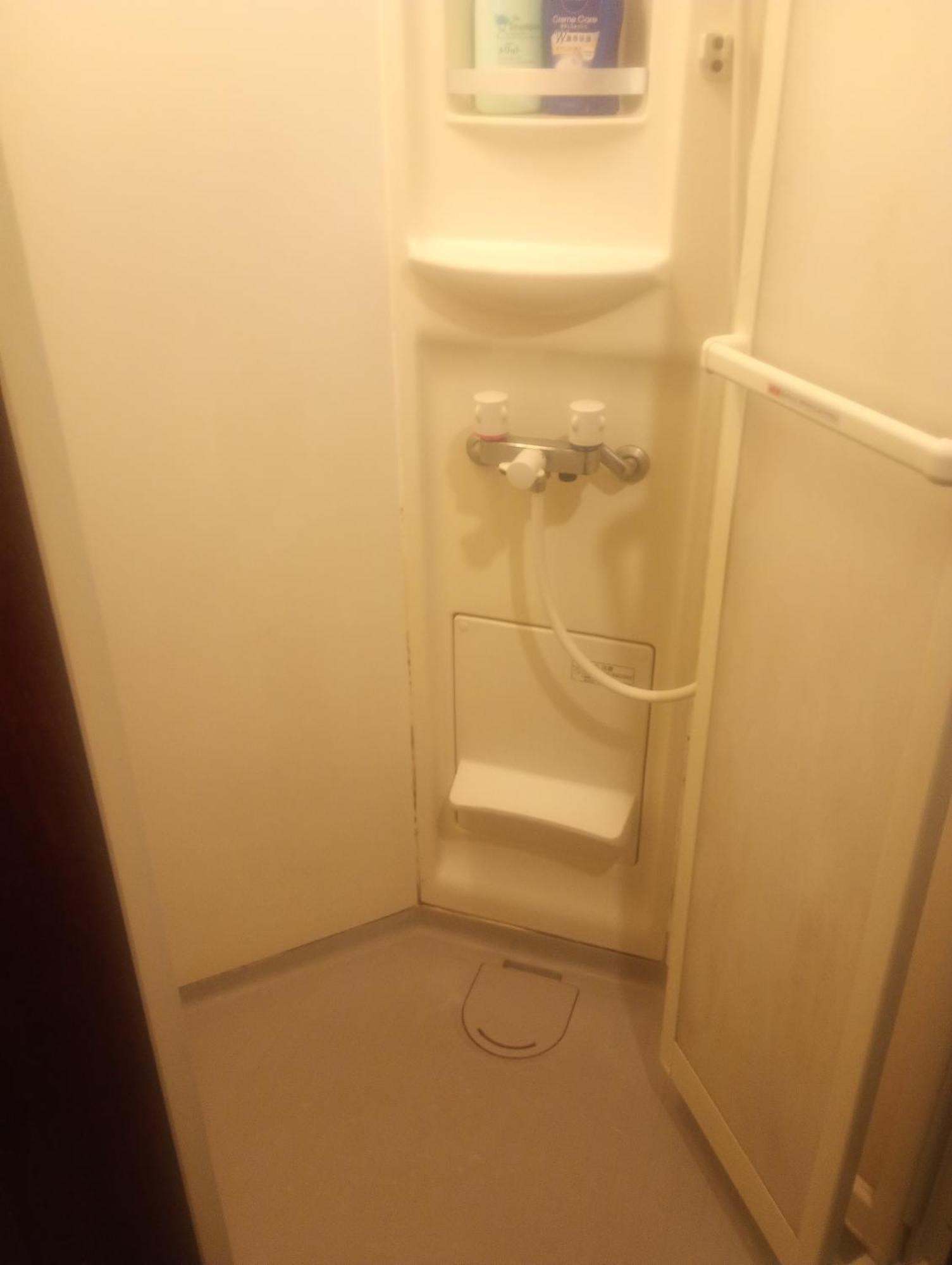Edo Sharehouse Long Only, One Month Hostal Tokio